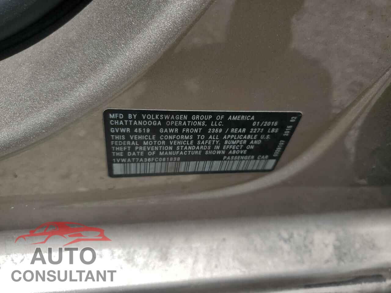 VOLKSWAGEN PASSAT 2015 - 1VWAT7A36FC061838