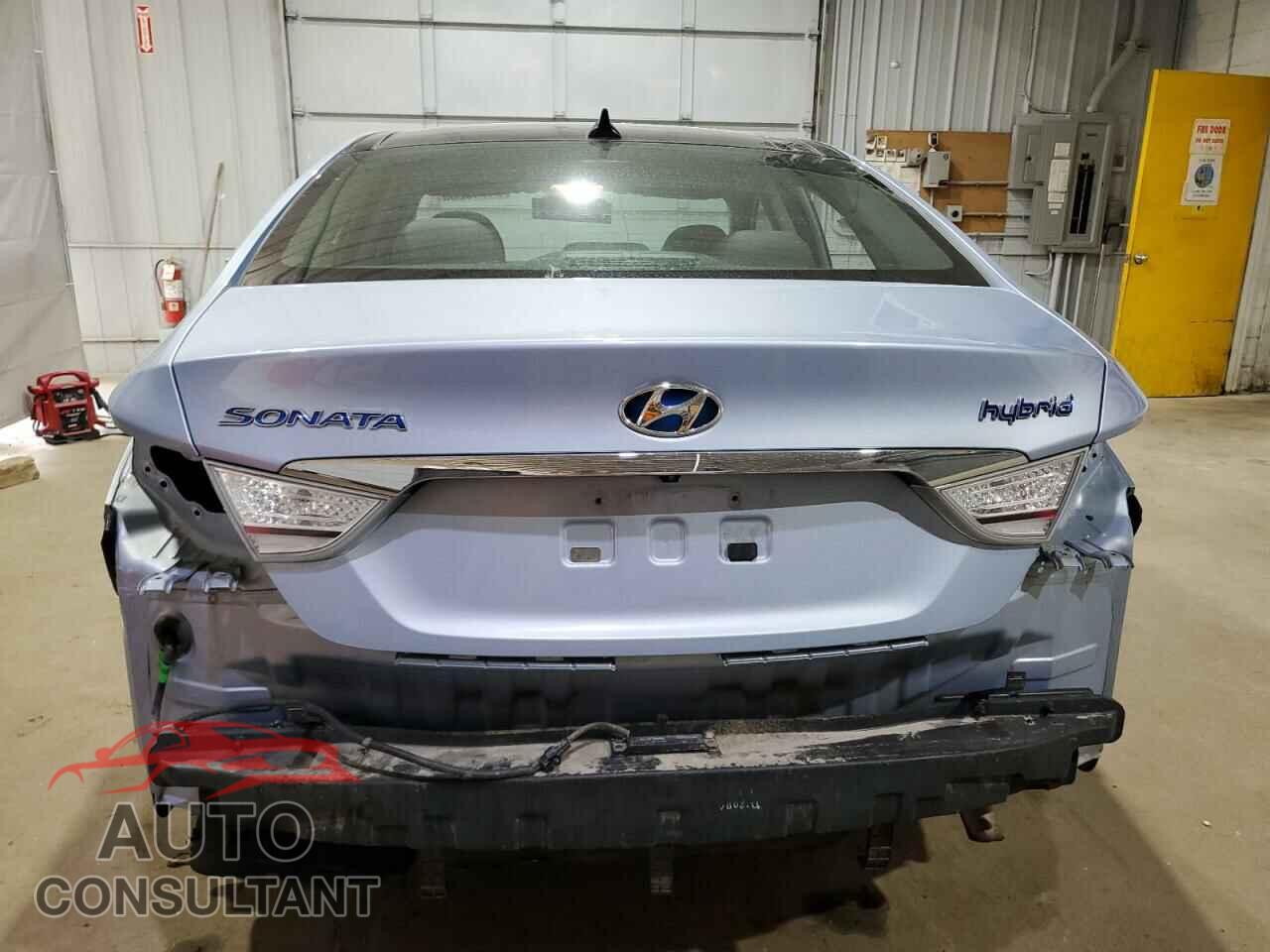HYUNDAI SONATA 2012 - KMHEC4A47CA024036