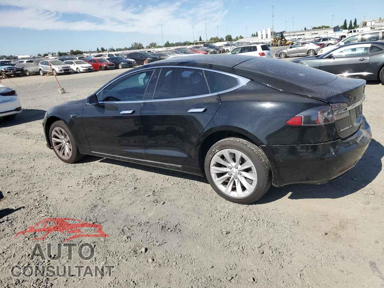 TESLA MODEL S 2018 - 5YJSA1E27JF266754