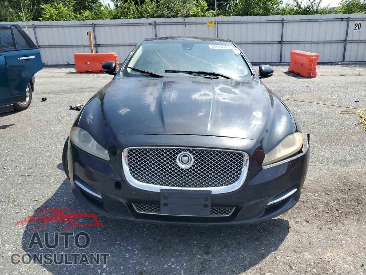 JAGUAR XJ 2011 - SAJWA1CB1BLV04571