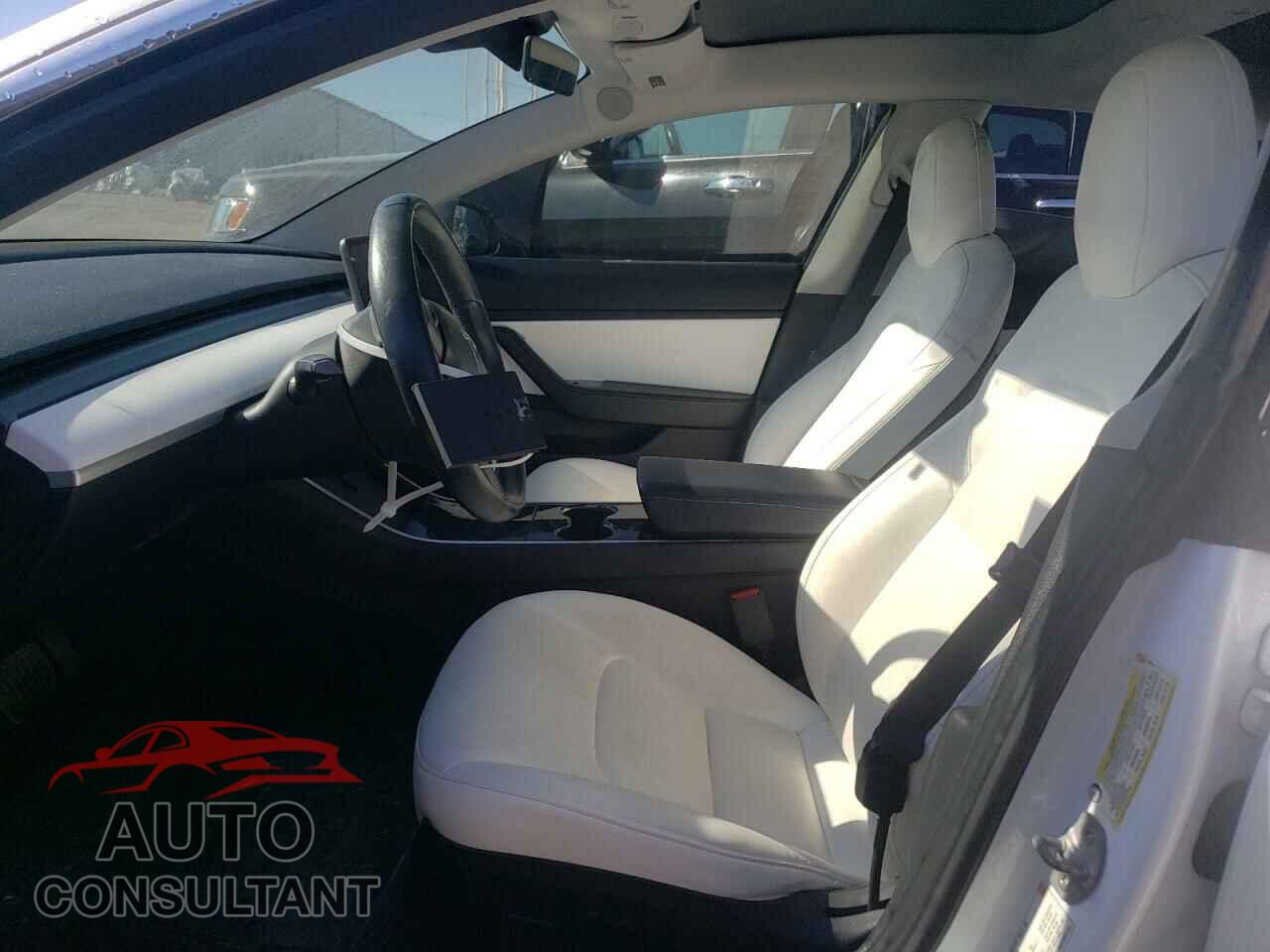 TESLA MODEL 3 2018 - 5YJ3E1EA7JF155511