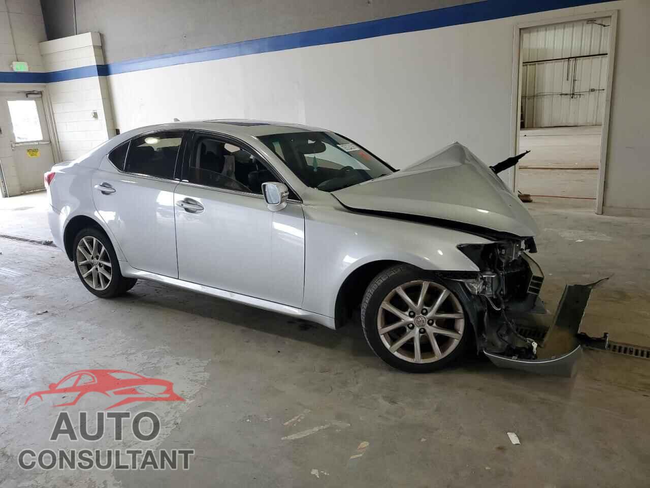LEXUS IS 2012 - JTHCF5C2XC5058600