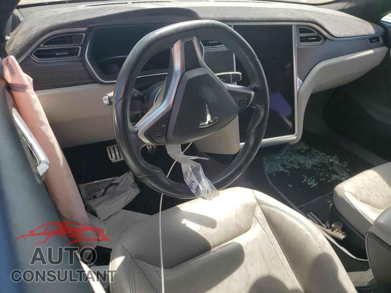 TESLA MODEL S 2015 - 5YJSA1V40FF097900