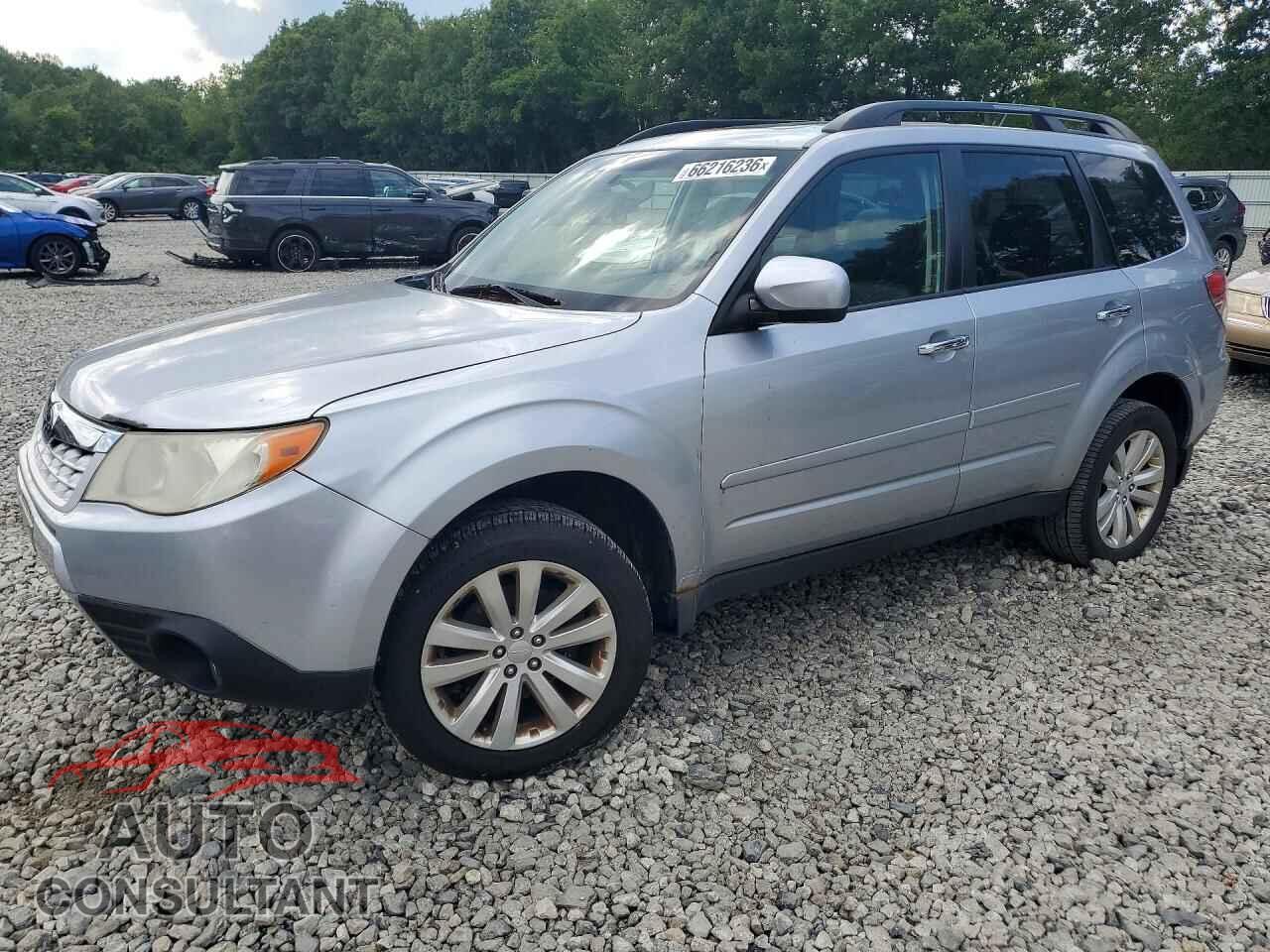 SUBARU FORESTER 2013 - JF2SHAEC4DH413977