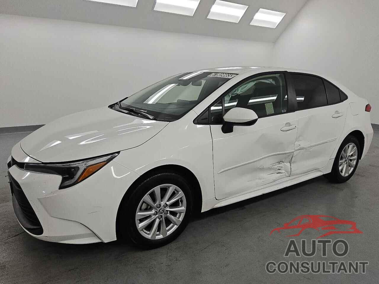 TOYOTA COROLLA 2025 - JTDBCMFE6S3071098