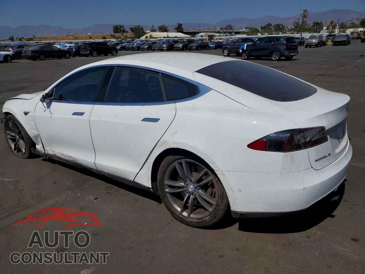 TESLA MODEL S 2015 - 5YJSA1S2XFF093372