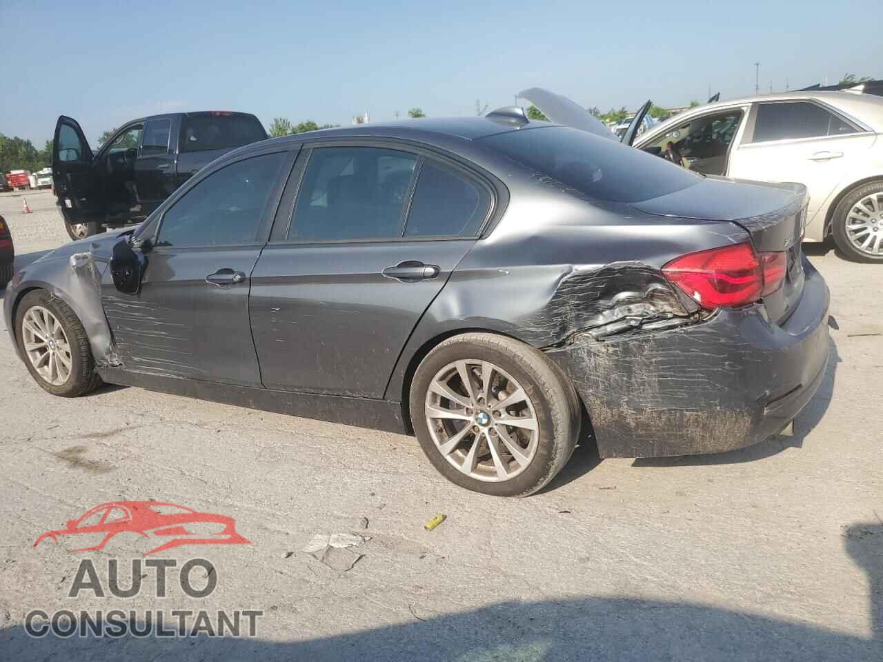BMW 3 SERIES 2017 - WBA8A3C36HA067342