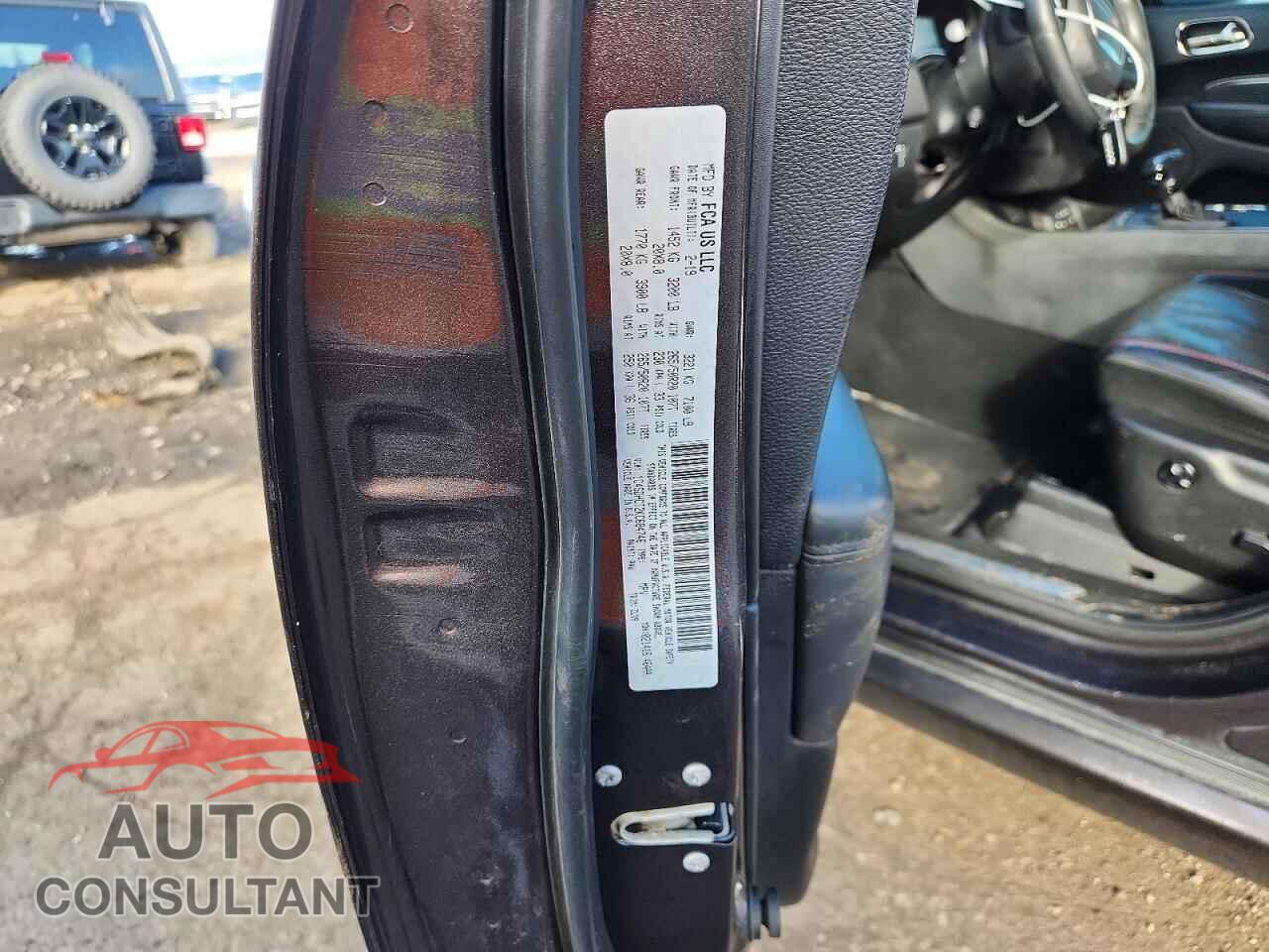 DODGE DURANGO 2019 - 1C4SDHCT2KC684746