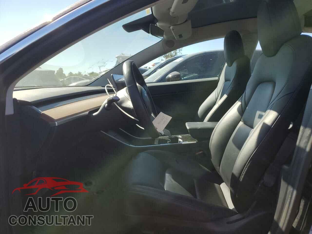 TESLA MODEL 3 2018 - 5YJ3E1EA3JF151875