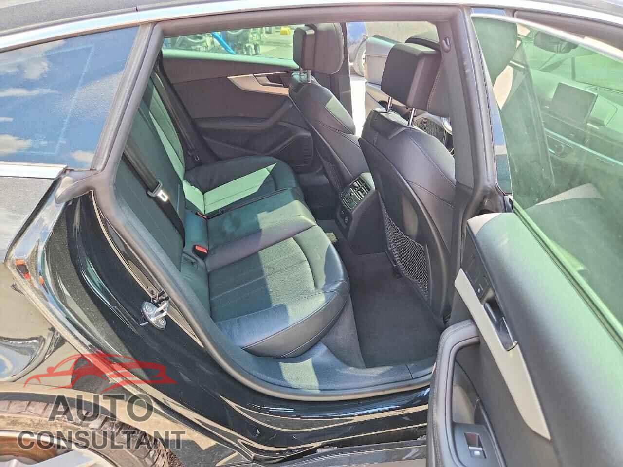 AUDI A5 2019 - WAUENCF51KA027245
