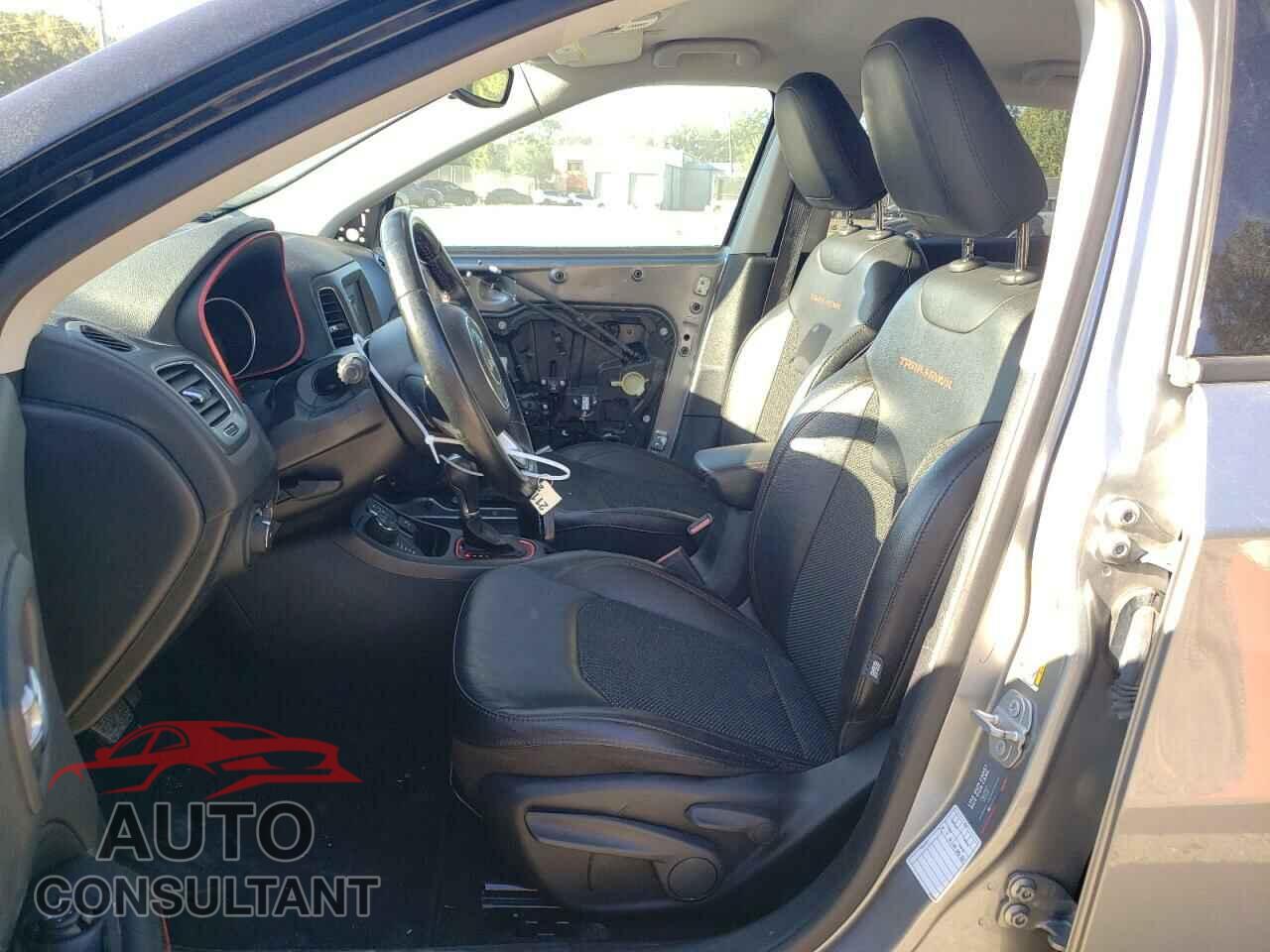 JEEP COMPASS 2020 - 3C4NJDDB8LT195214