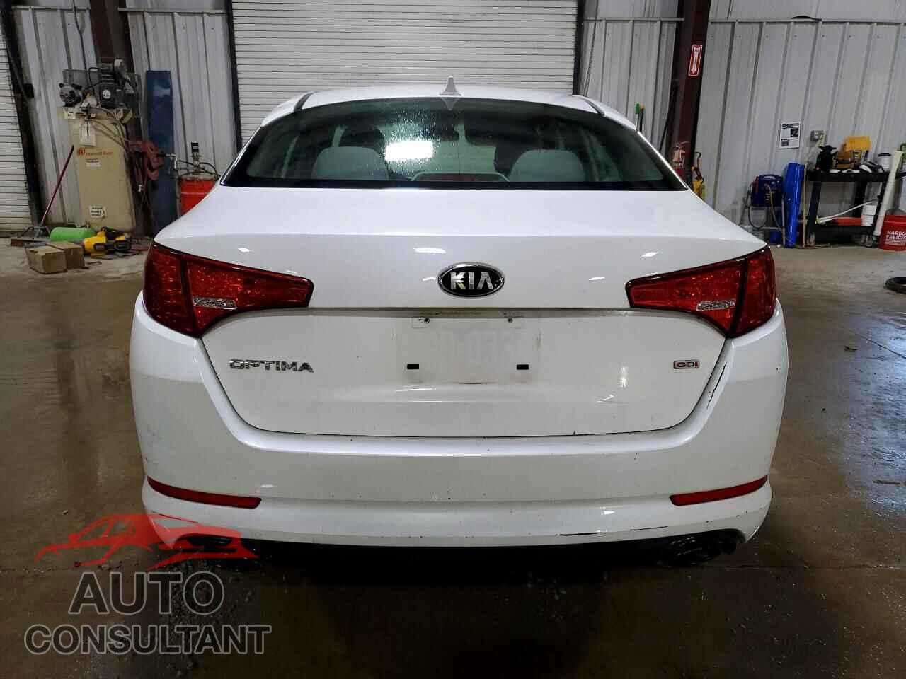KIA OPTIMA 2013 - KNAGM4A75D5371201