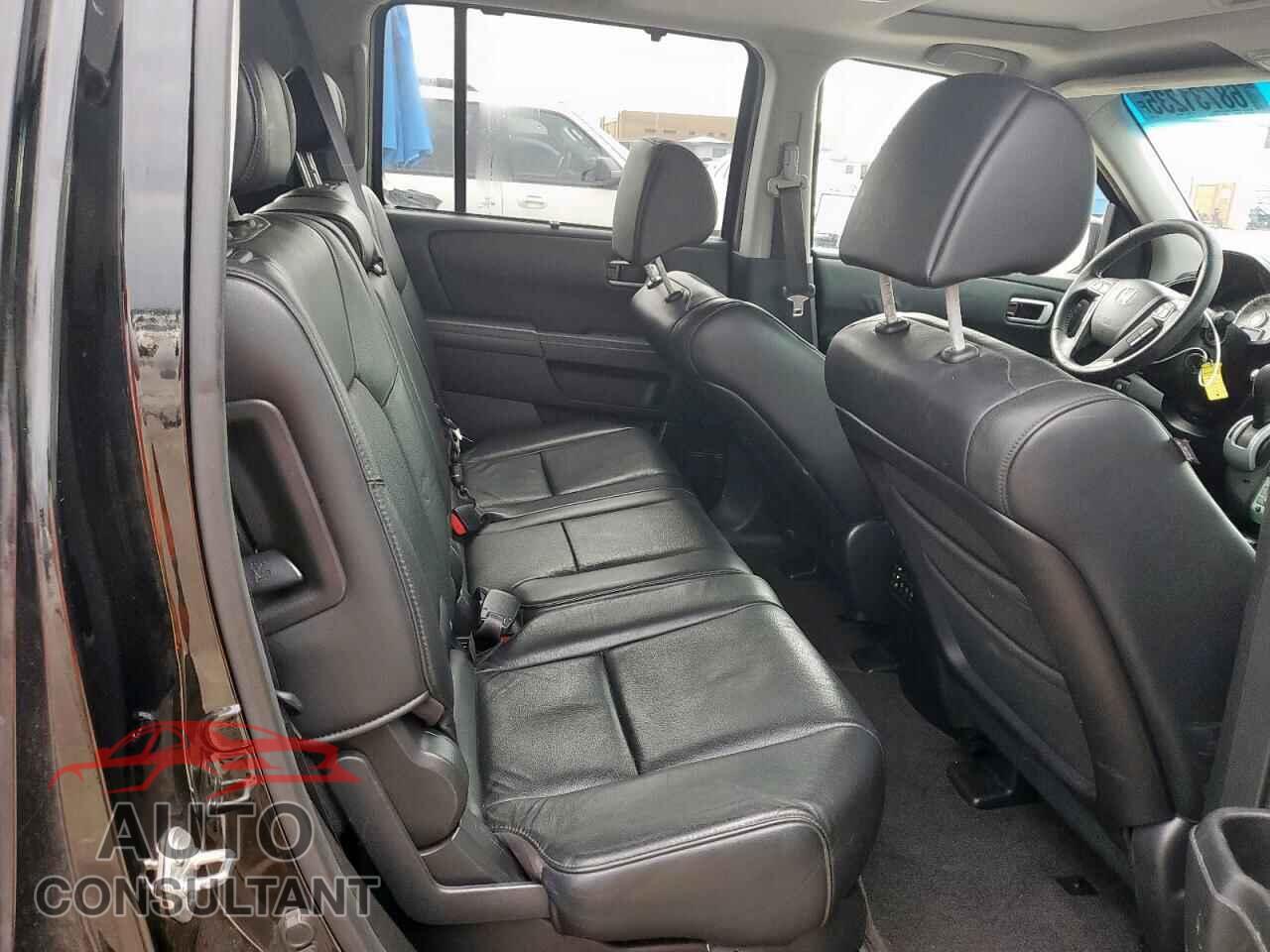 HONDA PILOT 2010 - 5FNYF4H98AB014372