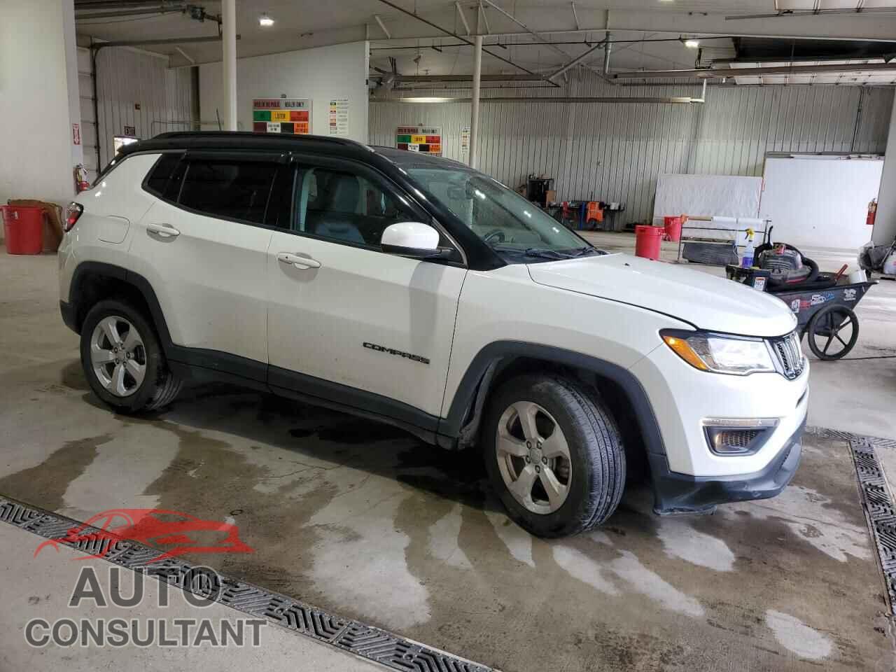 JEEP COMPASS 2018 - 3C4NJDBB4JT117738