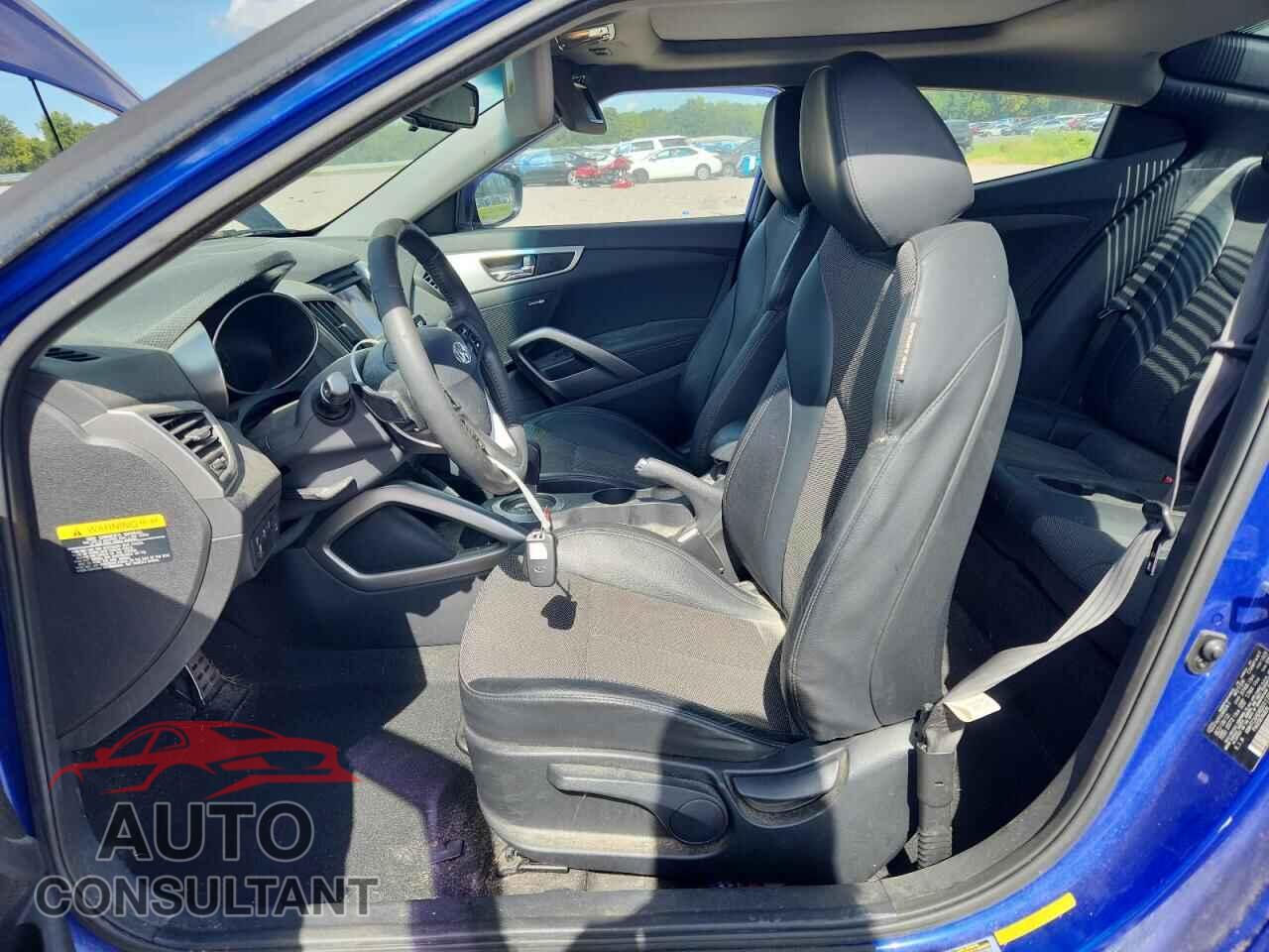 HYUNDAI VELOSTER 2013 - KMHTC6AD8DU117974