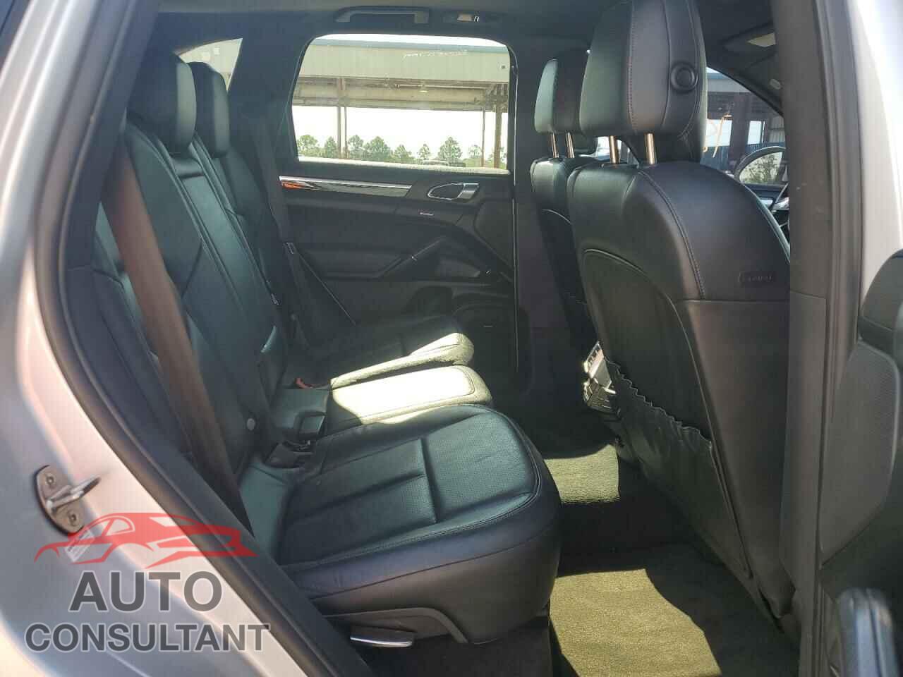 PORSCHE CAYENNE 2011 - WP1AB2A23BLA42284
