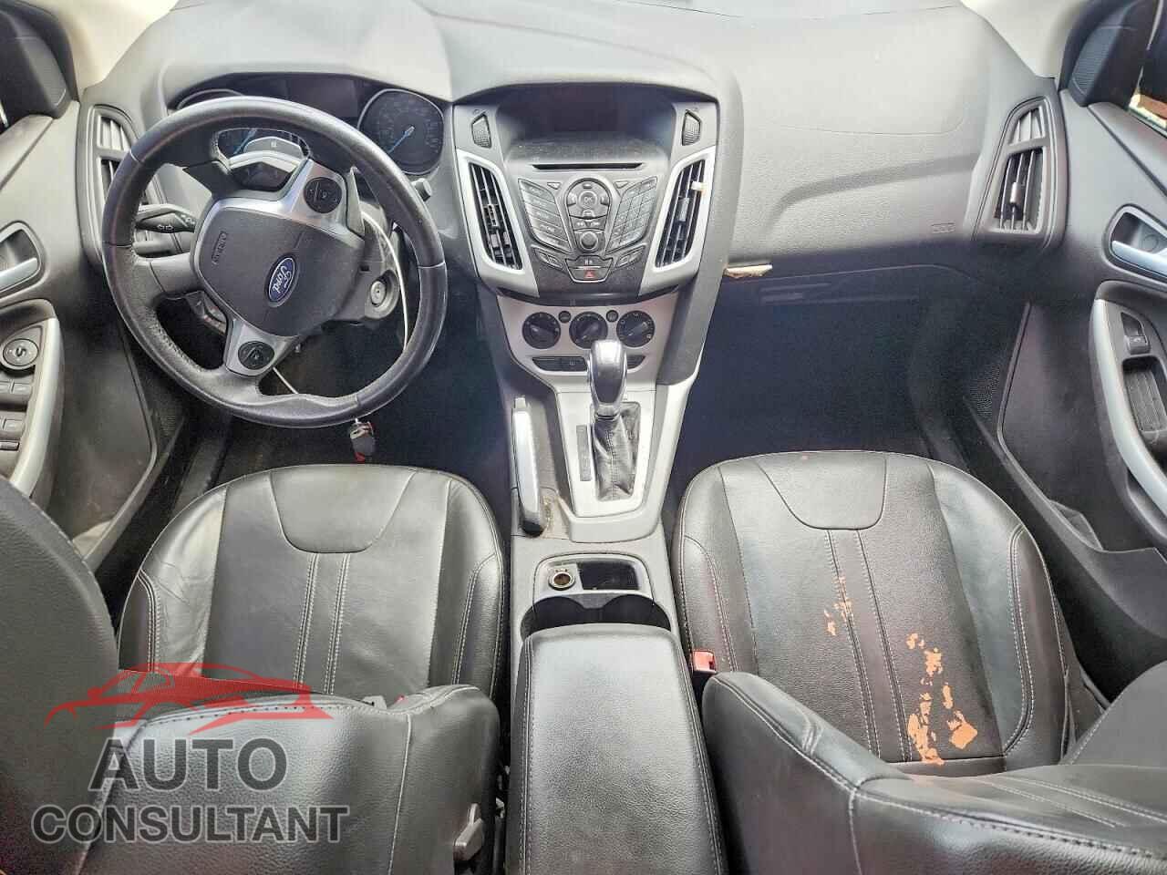 FORD FOCUS 2013 - 1FADP3F2XDL285386