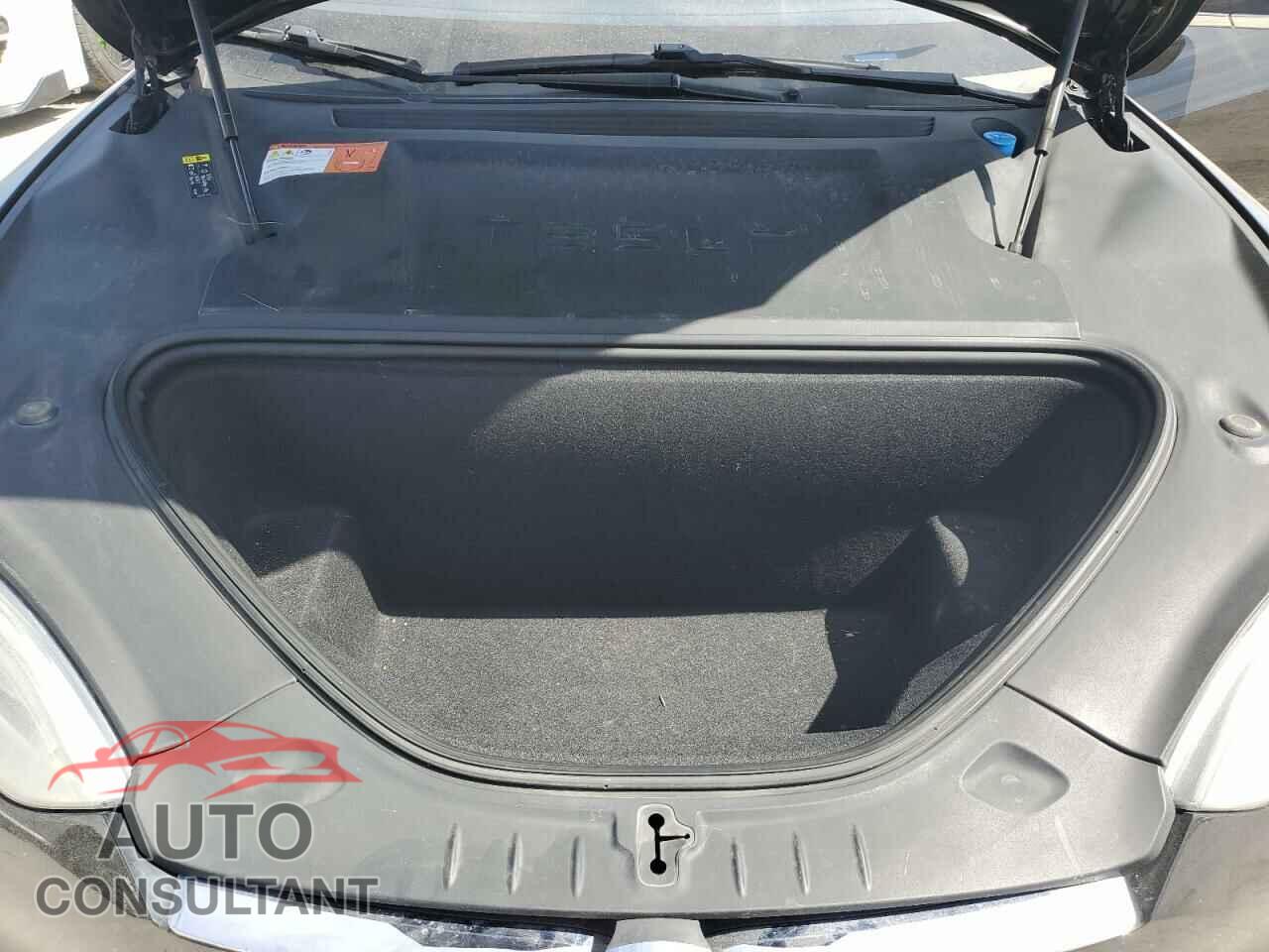 TESLA MODEL S 2017 - 5YJSA1E14HF209722