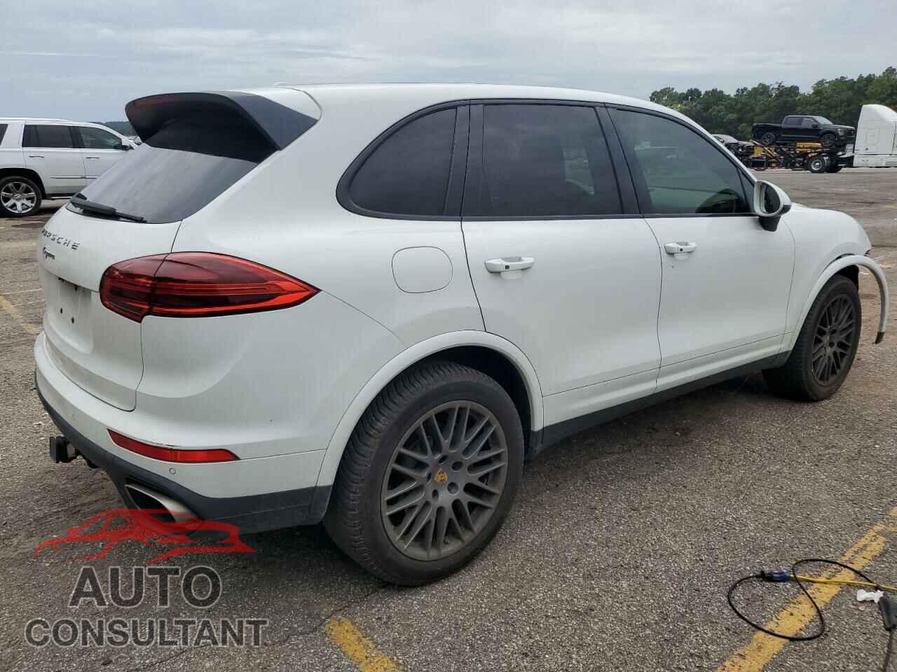 PORSCHE CAYENNE 2017 - WP1AA2A29HKA84816