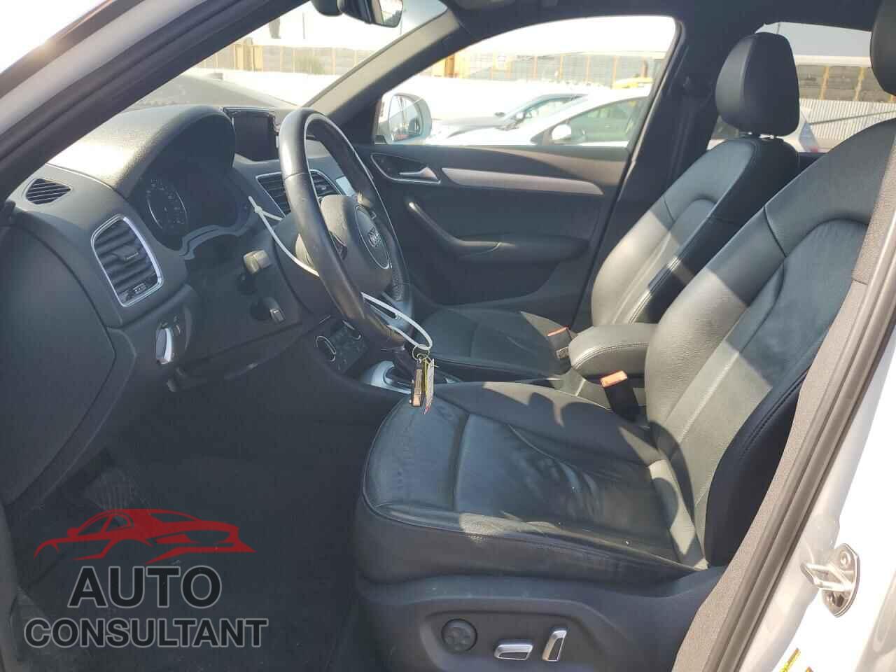 AUDI Q3 2016 - WA1EFCFS0GR006475