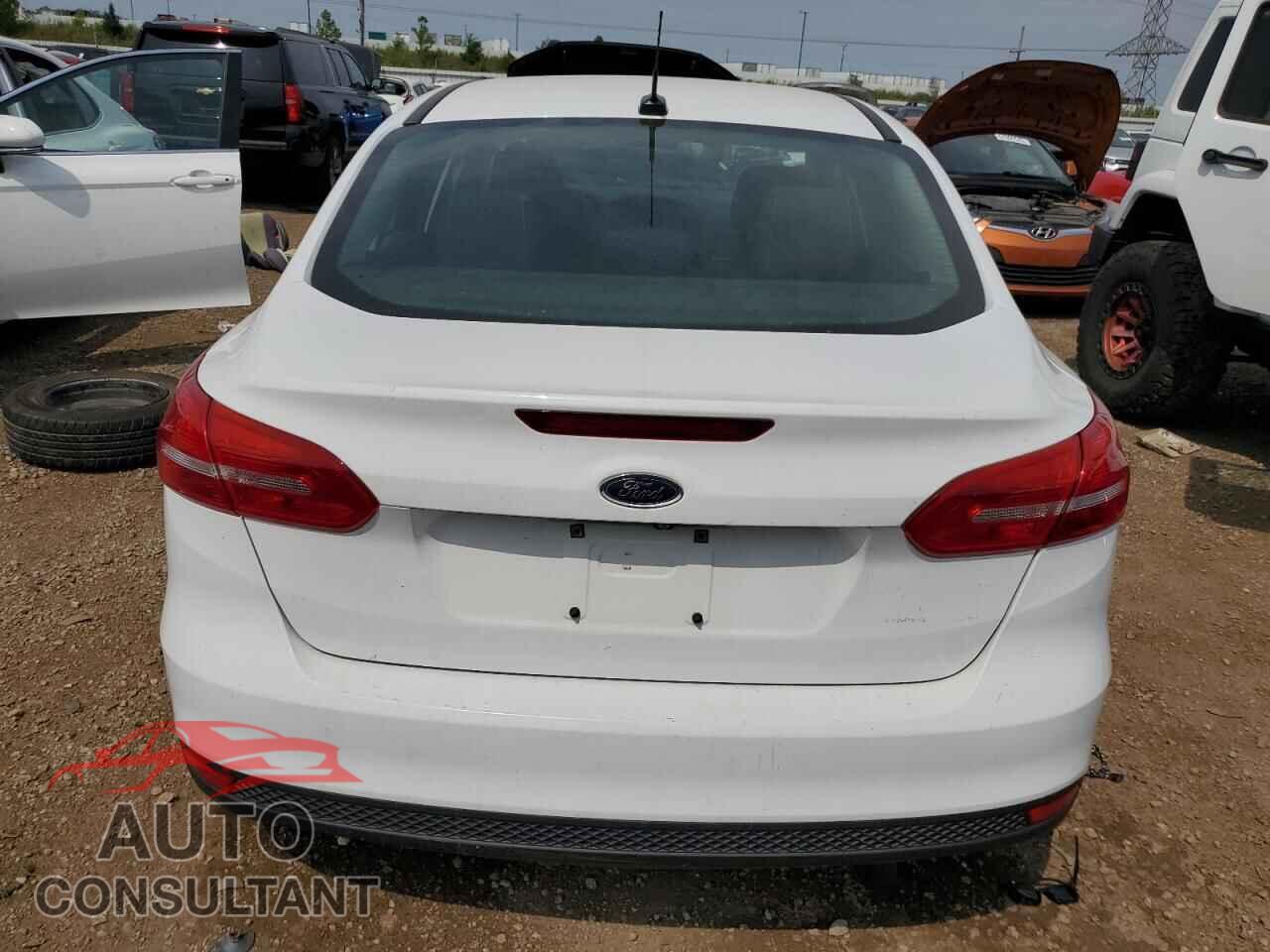 FORD FOCUS 2016 - 1FADP3E26GL270941