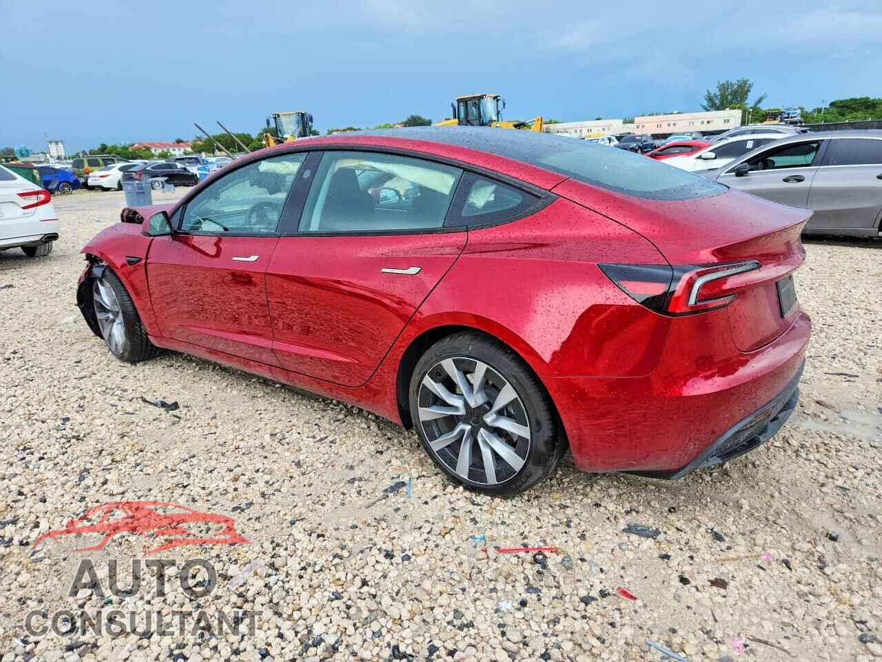 TESLA MODEL 3 2025 - 5YJ3E1EA4SF042892