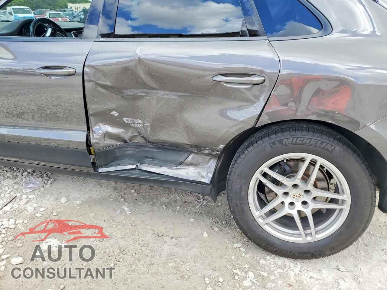 PORSCHE MACAN 2017 - WP1AA2A51HLB81111
