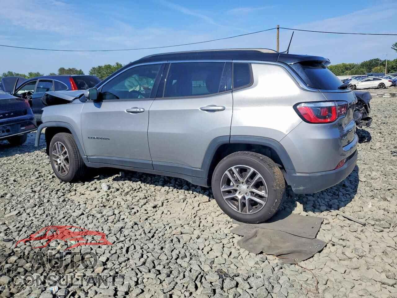 JEEP COMPASS 2018 - 3C4NJDBB1JT200902