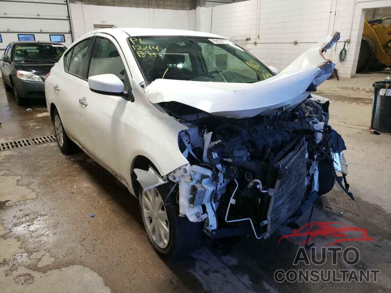 NISSAN VERSA 2019 - 3N1CN7AP1KL836931