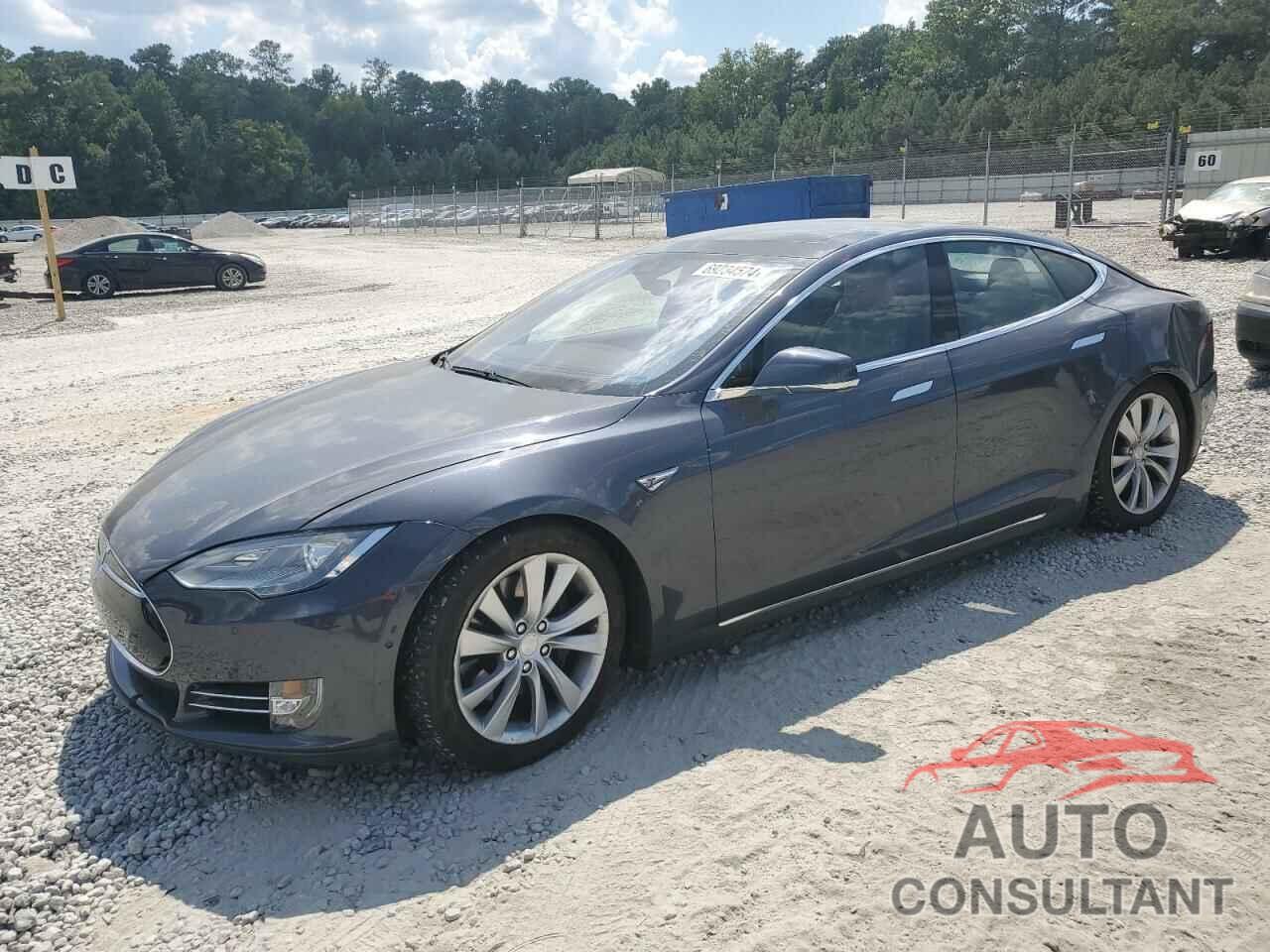 TESLA MODEL S 2015 - 5YJSA1E26FF111037