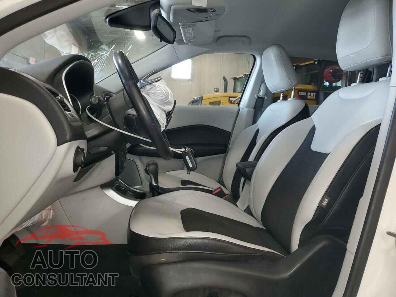 JEEP COMPASS 2020 - 3C4NJDBB0LT157771