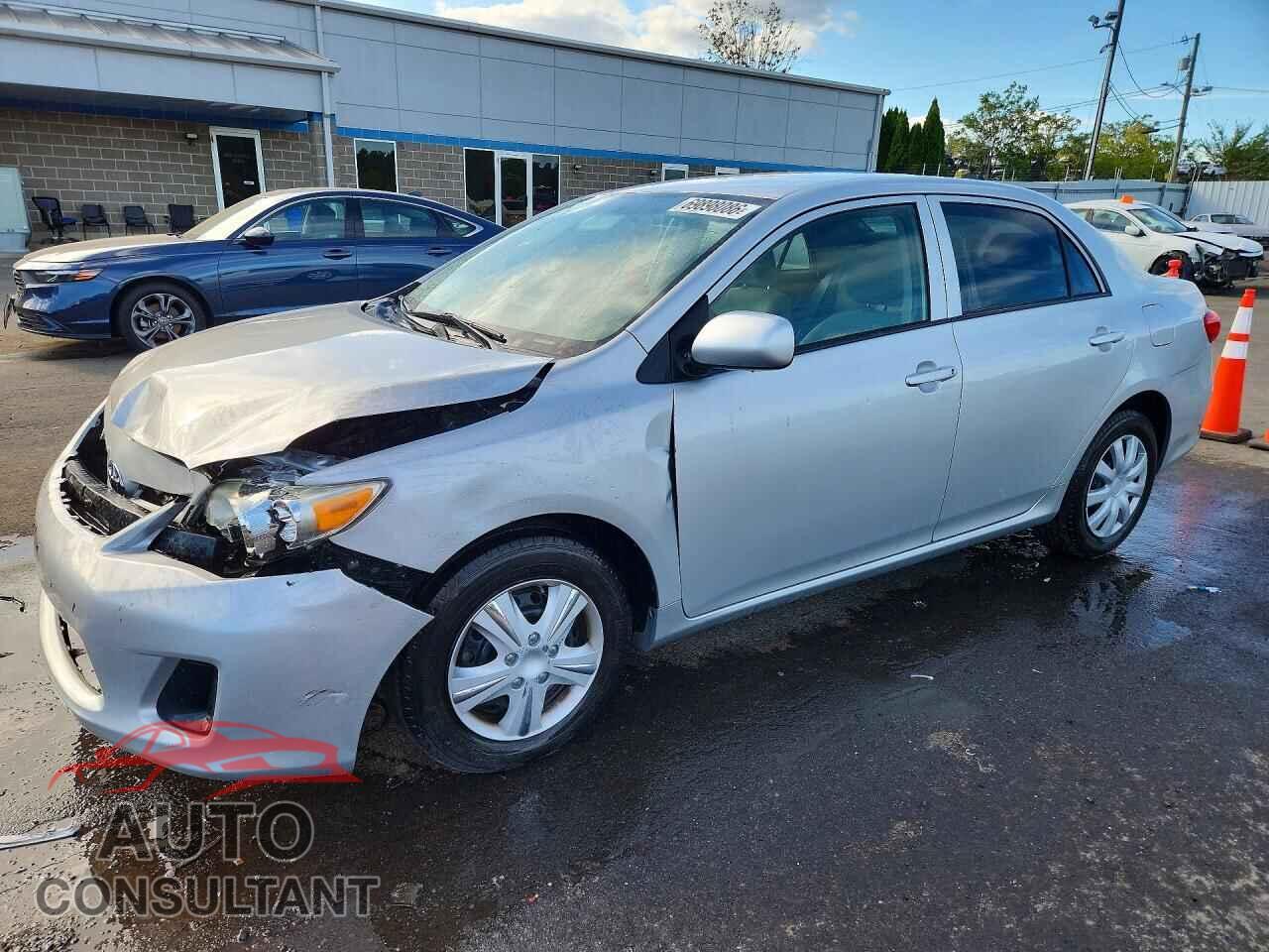 TOYOTA COROLLA 2013 - 5YFBU4EE0DP181623