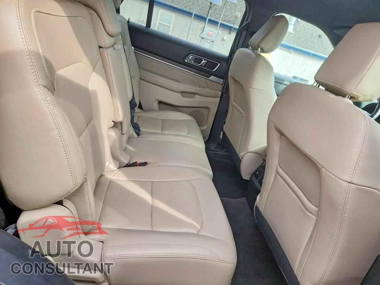 FORD EXPLORER 2018 - 1FM5K8F82JGB91369