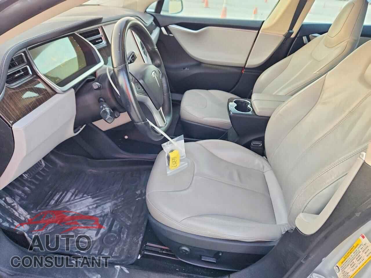 TESLA MODEL S 2013 - 5YJSA1CN0DFP17301