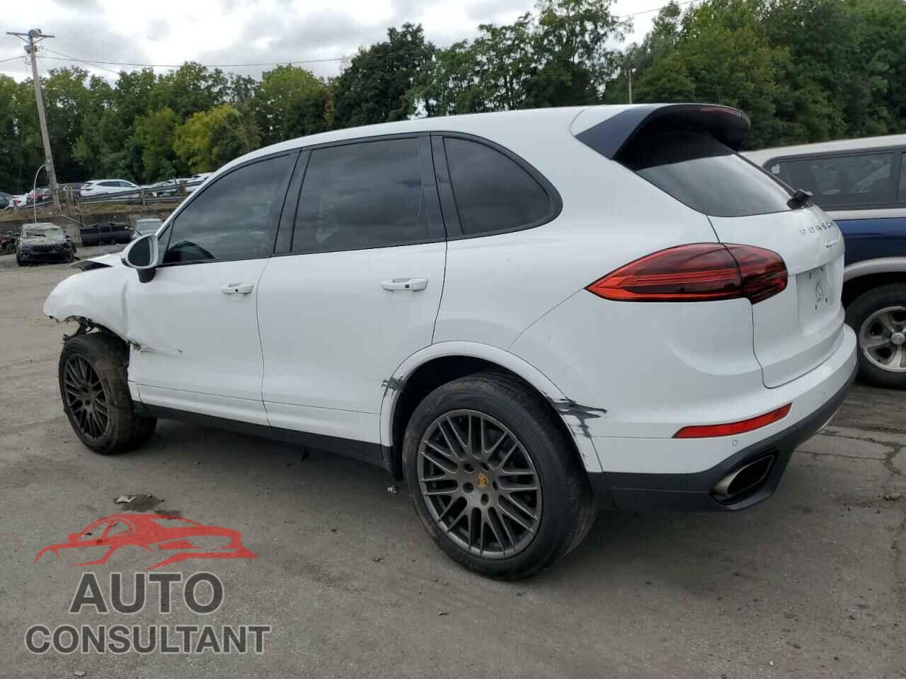 PORSCHE CAYENNE 2017 - WP1AA2A22HKA90747