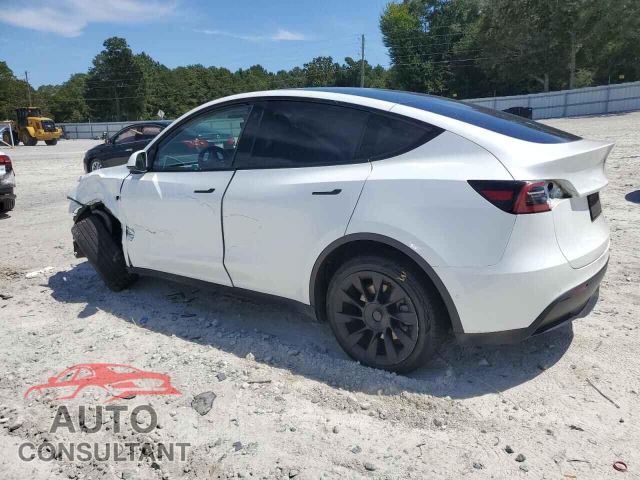 TESLA MODEL Y 2022 - 7SAYGDEE8NF439792