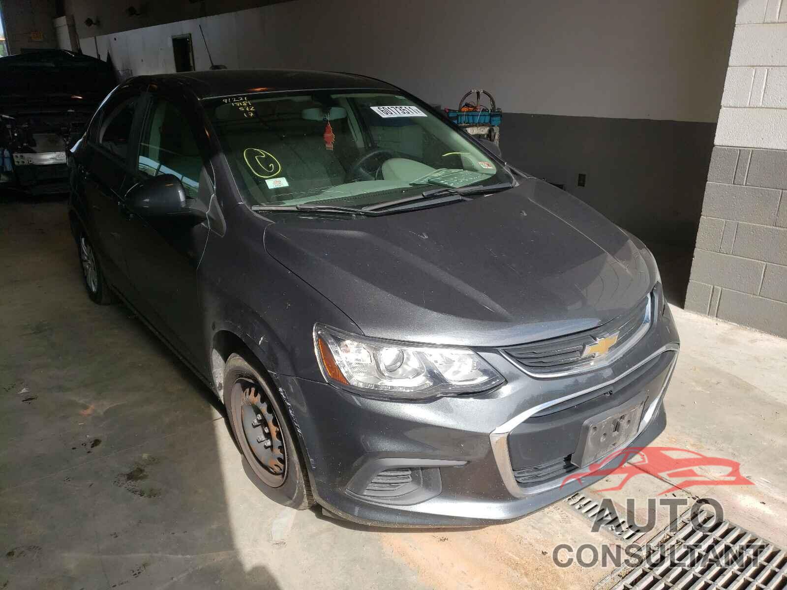 CHEVROLET SONIC 2017 - 1G1JB5SH6H4156572