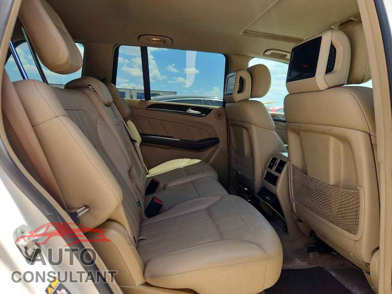 MERCEDES-BENZ GL-CLASS 2015 - 4JGDF6EE2FA455020