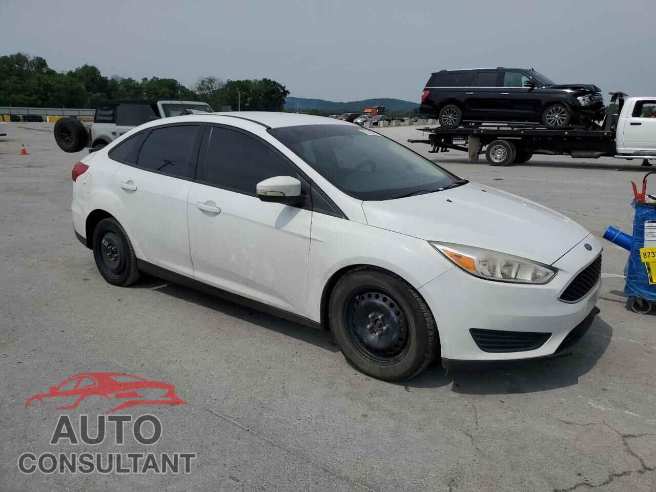 FORD FOCUS 2017 - 1FADP3F21HL224966