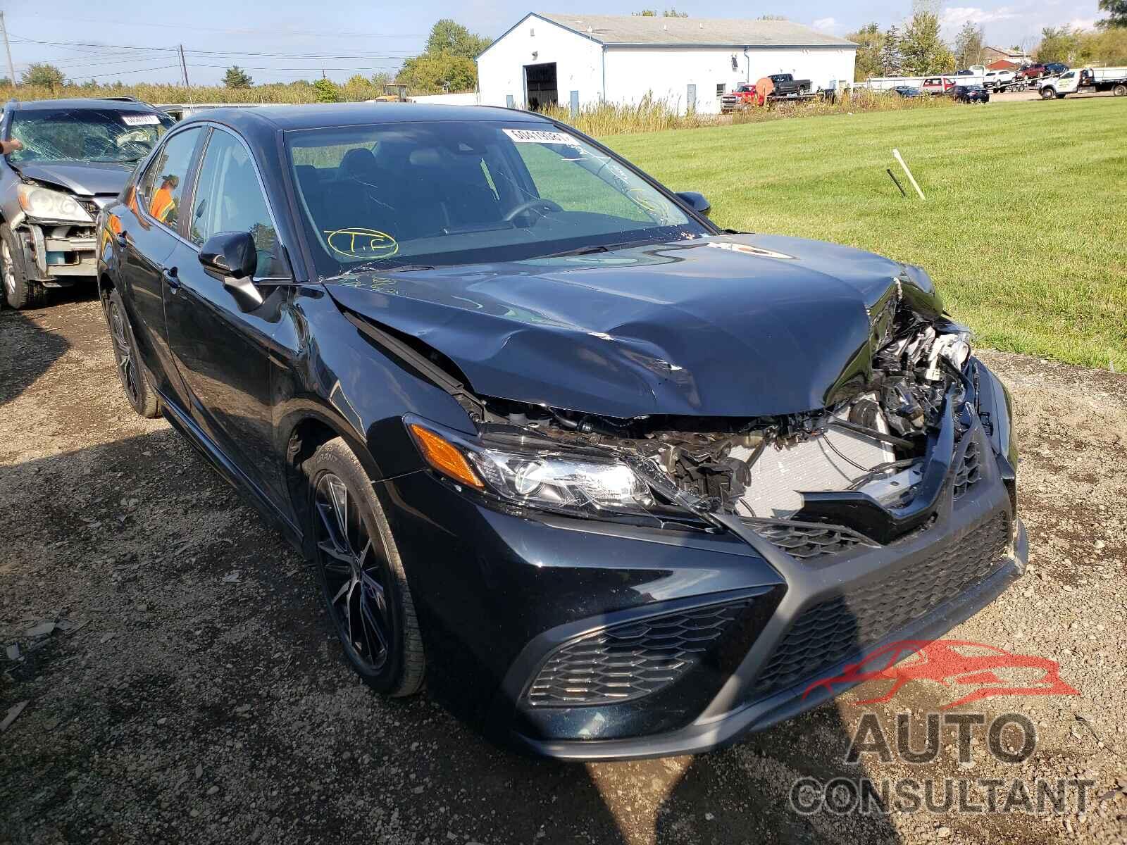 TOYOTA CAMRY 2021 - 4T1G11AK7MU475673