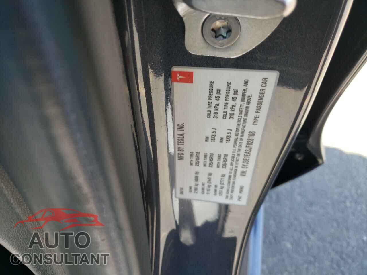 TESLA MODEL 3 2018 - 5YJ3E1EA3JF028108