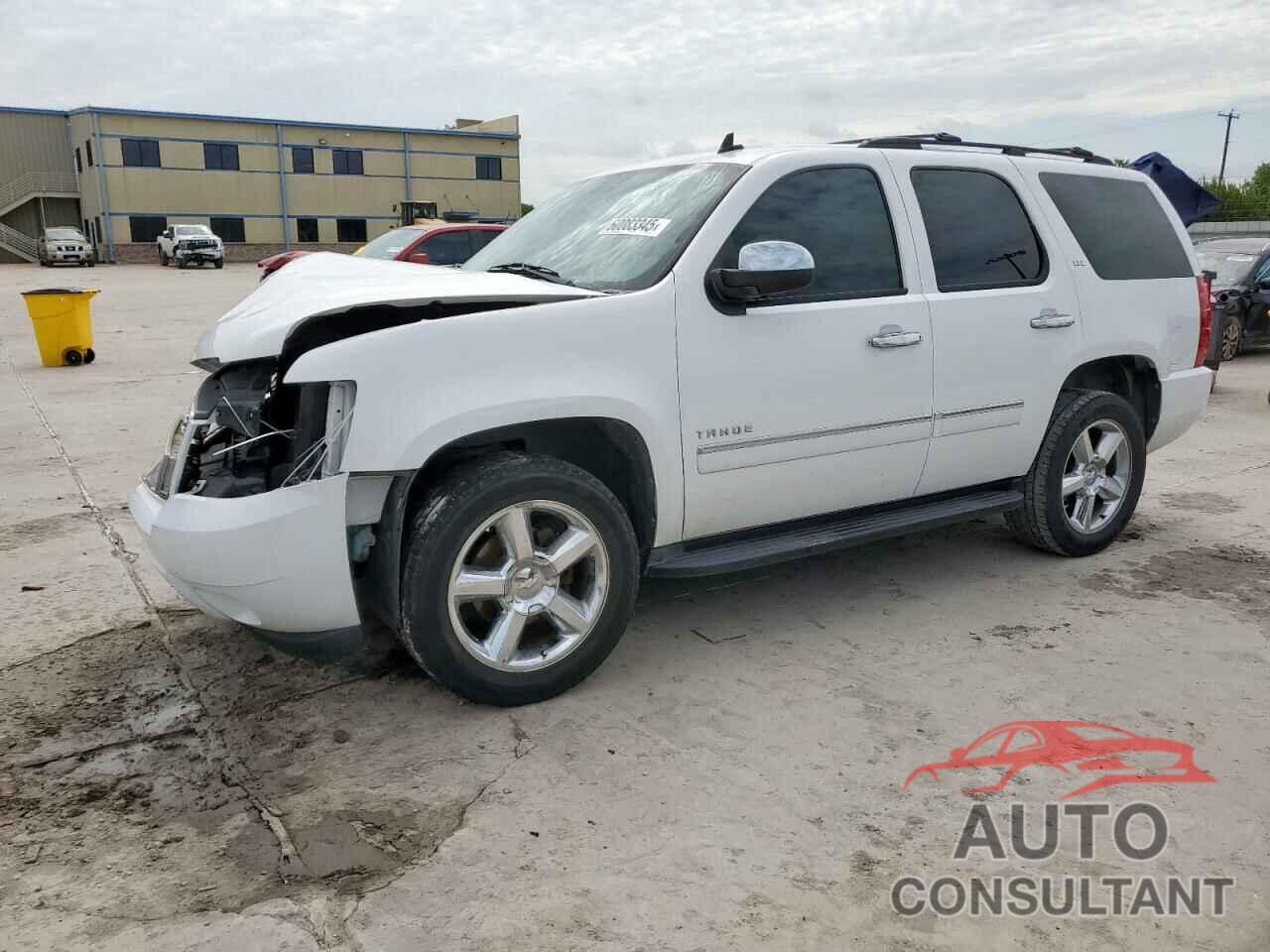 CHEVROLET TAHOE 2013 - 1GNSCCE03DR351181