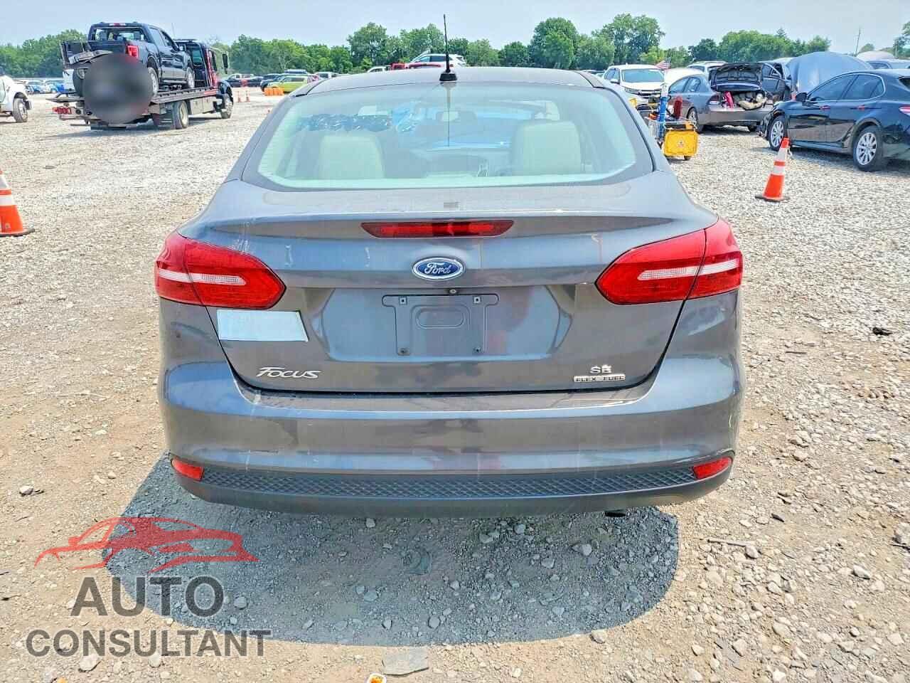 FORD FOCUS 2015 - 1FADP3F22FL340853