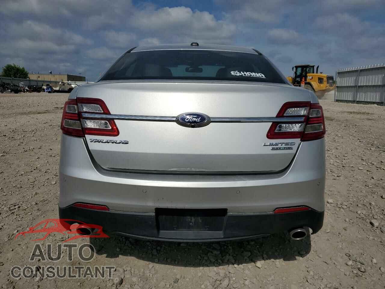 FORD TAURUS 2015 - 1FAHP2F83FG143750