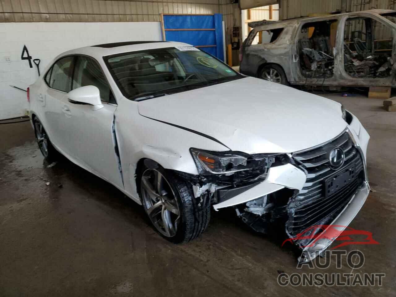 LEXUS IS 2018 - JTHC81D23J5030796