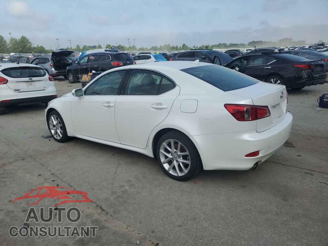 LEXUS IS 2012 - JTHCF5C26C5054737