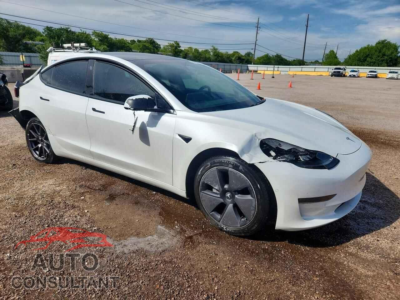 TESLA MODEL 3 2021 - 5YJ3E1EA9MF851579