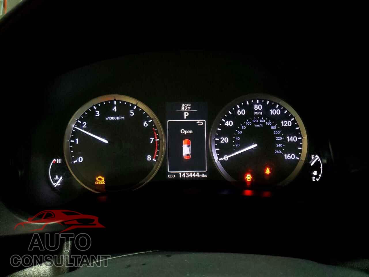 LEXUS IS 2014 - JTHCF1D24E5001528