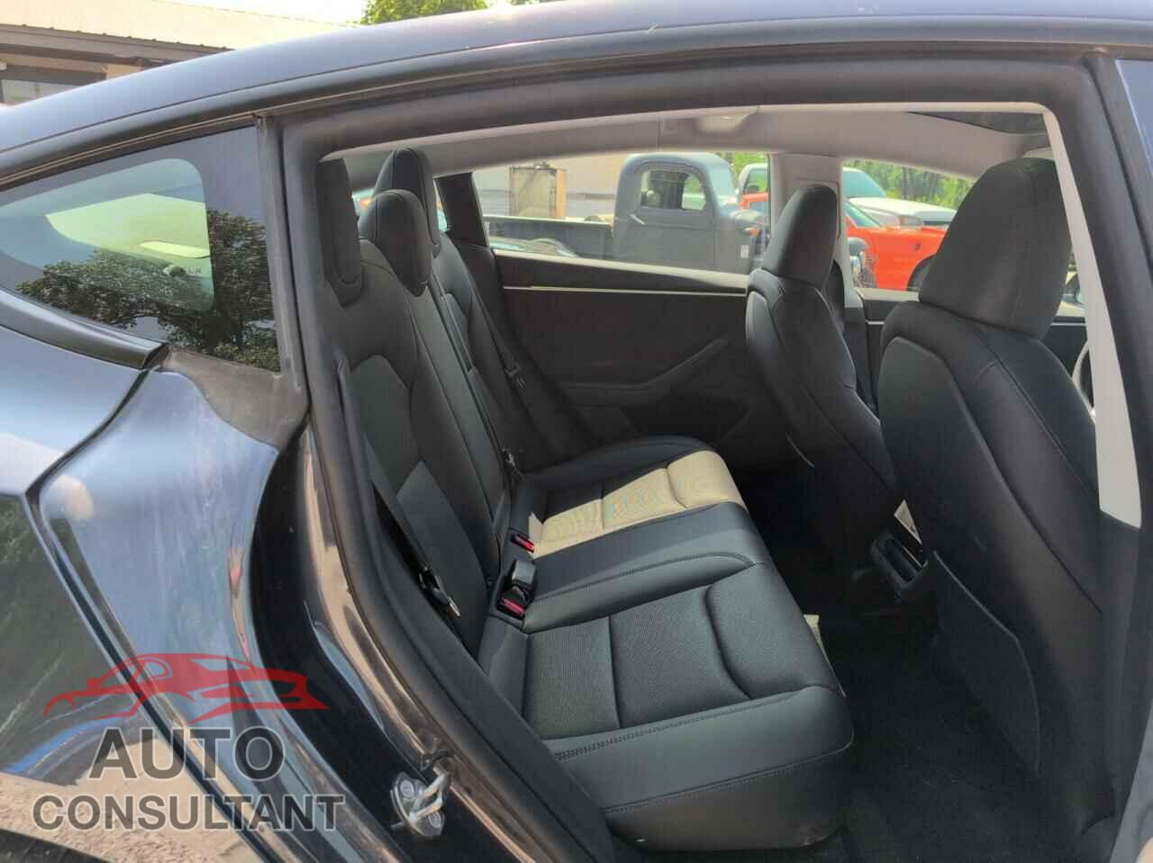 TESLA MODEL 3 2024 - 5YJ3E1EB6RF796279
