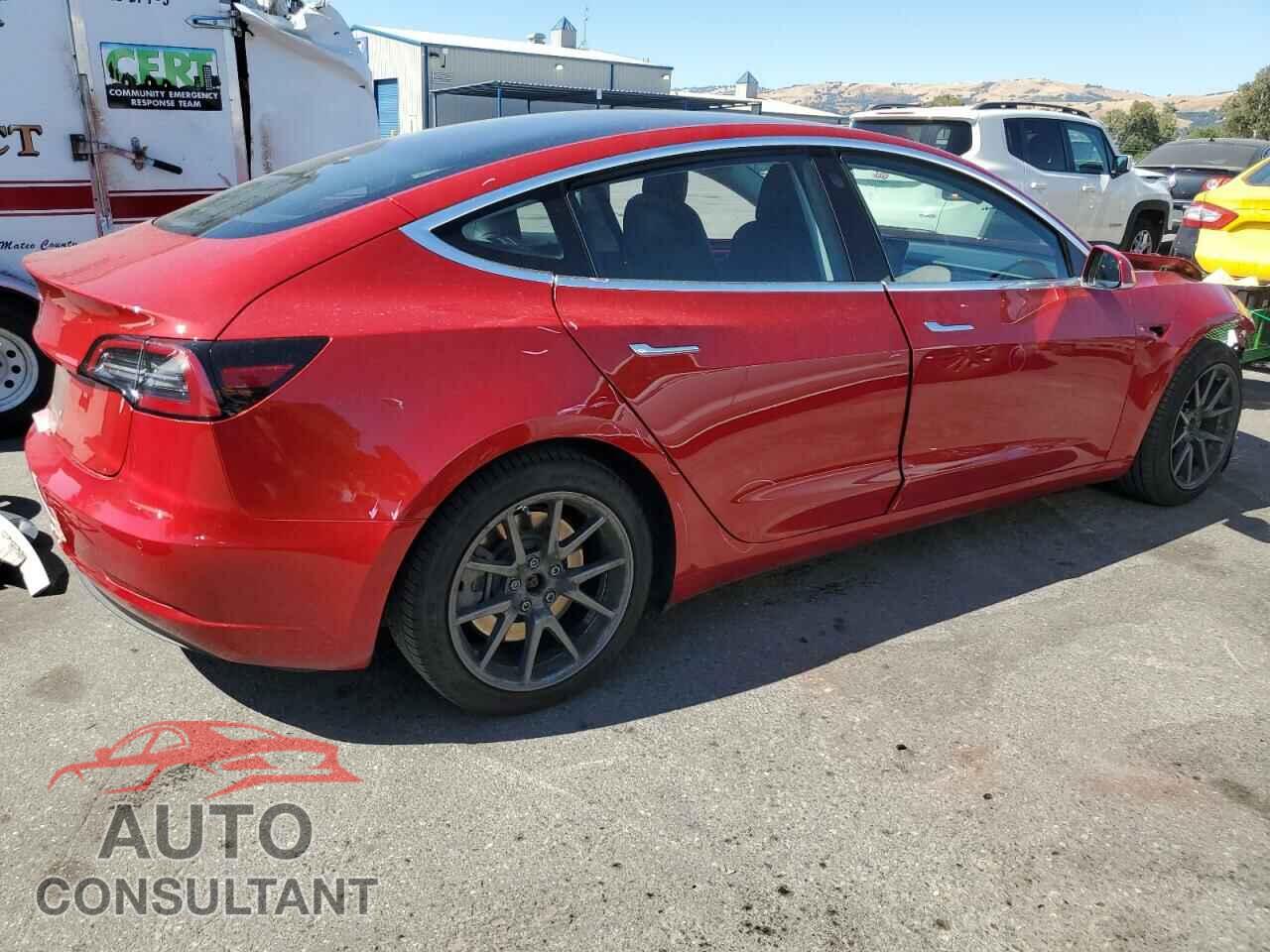 TESLA MODEL 3 2018 - 5YJ3E1EA1JF060667